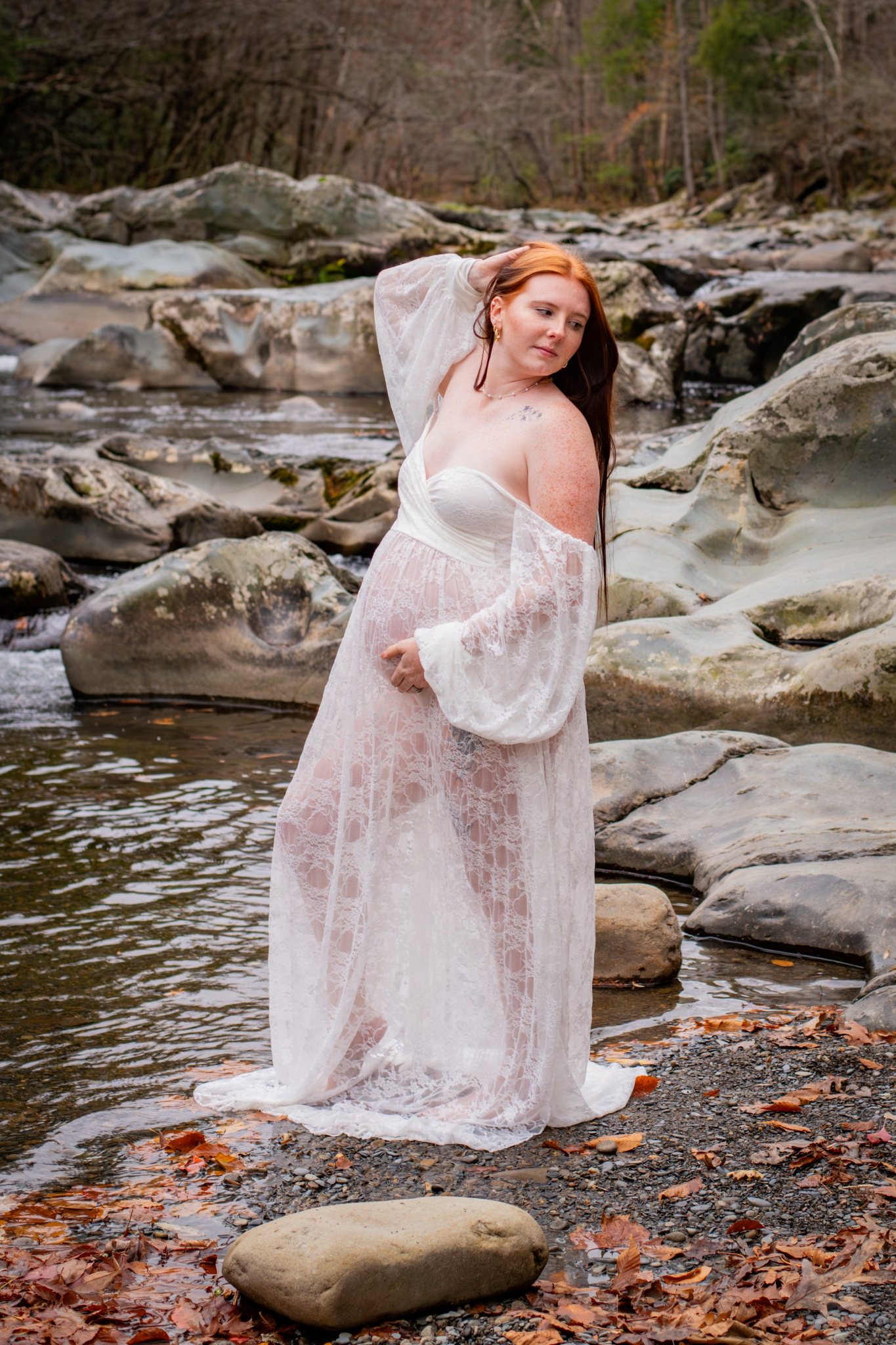 Maternity photo session Gatlinburg TN River